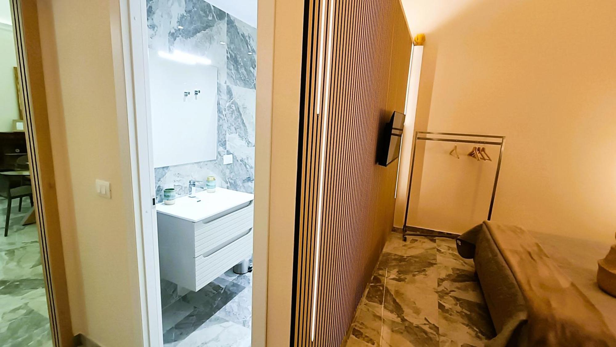 Dimora Del Monsignore カターニア 部屋 写真